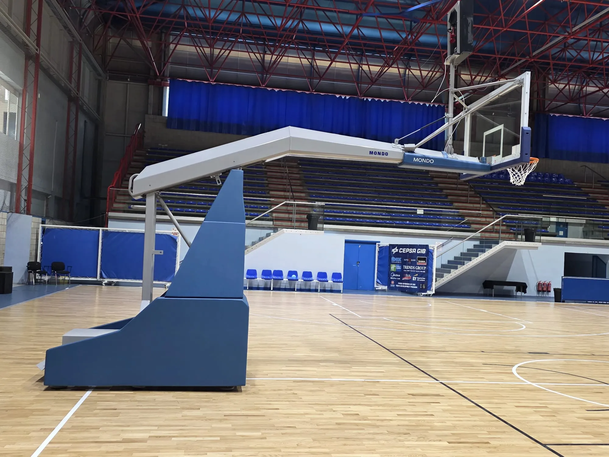 Campo de fútbol con instalación deportiva de AIDAMAR INNOVA